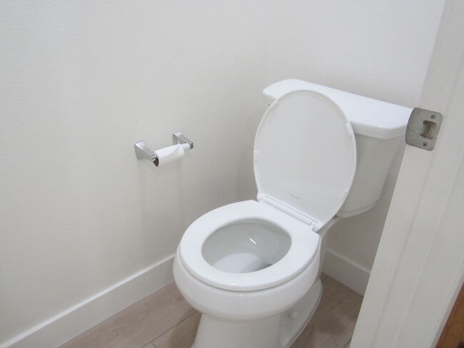 Building Photo - HIDDEN SPRINGS HACIENDA