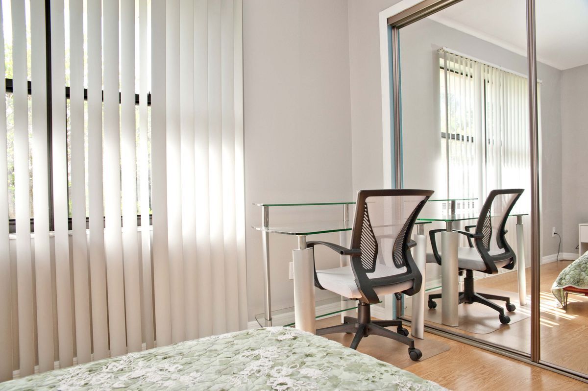 Building Photo - 722 SE Thanksgiving Ave