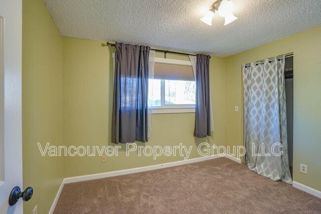 Building Photo - 505 NW 5th Ave