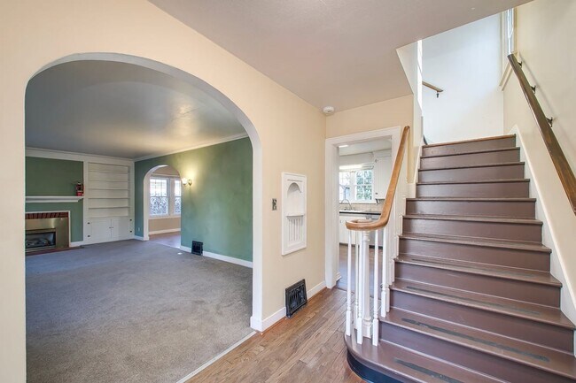 Building Photo - Charming 3-Bedroom Home with Spacious Basement in Nampa