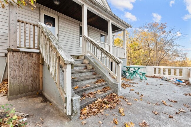 Building Photo - 29 Abner St