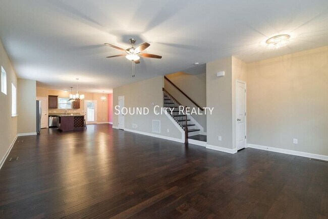 Building Photo - 1408-B Straightway Ave-