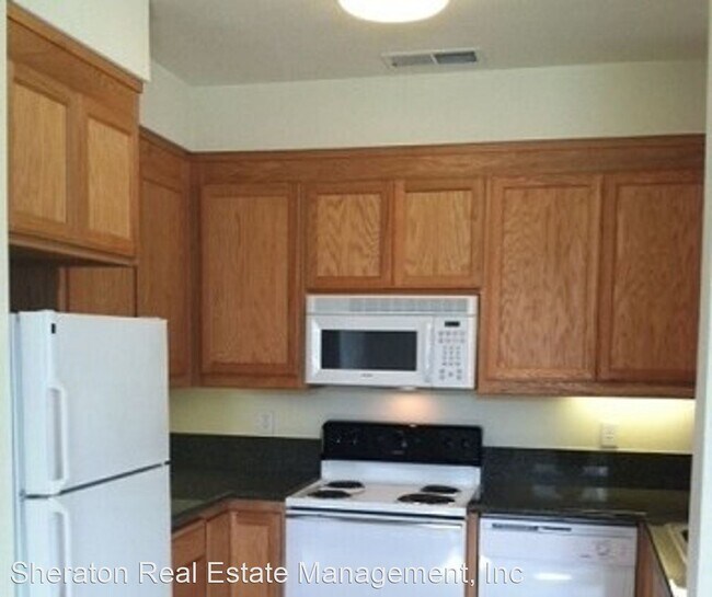 Building Photo - 2052 Hartford Dr