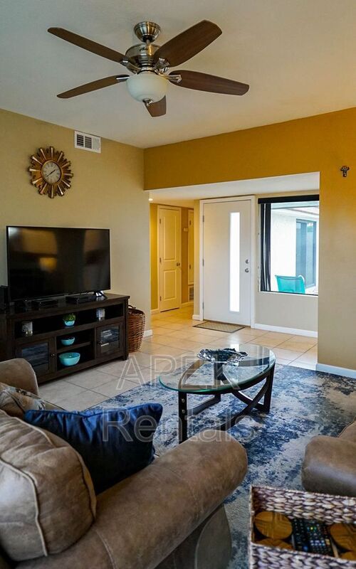 Building Photo - 68368 Calle Leon