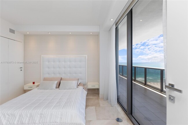Building Photo - 5875 Collins Ave