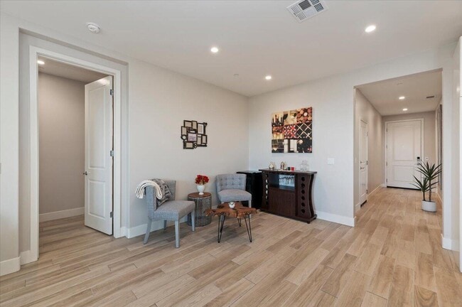 Building Photo - 51710 Ponderosa Dr.