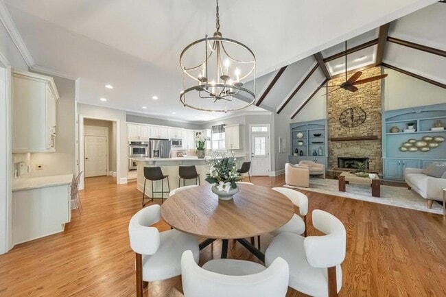 Building Photo - 11180 W Rd