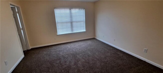 Building Photo - 4330 Park Gate Way
