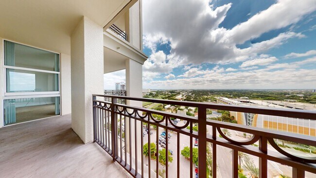 Primary Photo - 550 Okeechobee Blvd