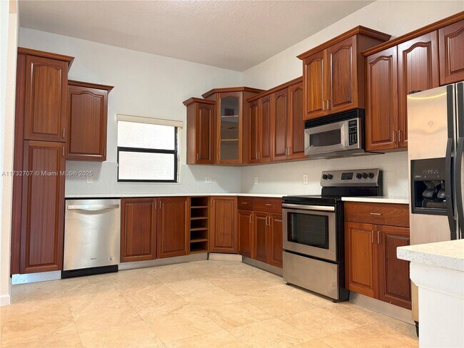 Building Photo - 1610 Presidential Way