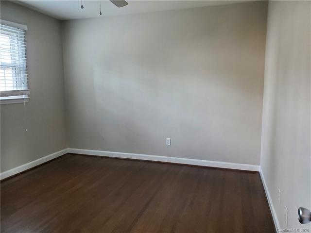 Building Photo - 920 McAlway Rd