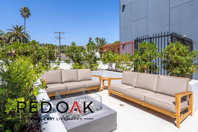 Building Photo - Stylish, Modern One Bedroom with Spacious ...