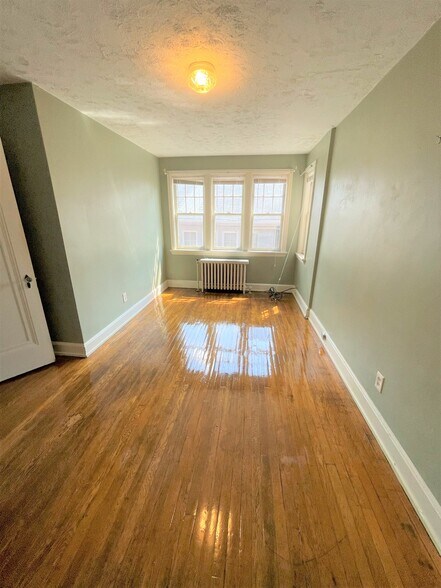 Building Photo - 6532 Wilkins Ave