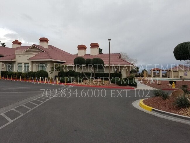 Building Photo - ~~BEAUTIFULLY REMODELED 3 Bed/2BA in Los P...