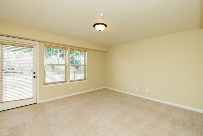 Building Photo - Spring Into Your New Home - Premium Corner Townhome Now Available!