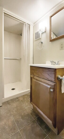 Bathroom Shower - 1511 7th ave nw