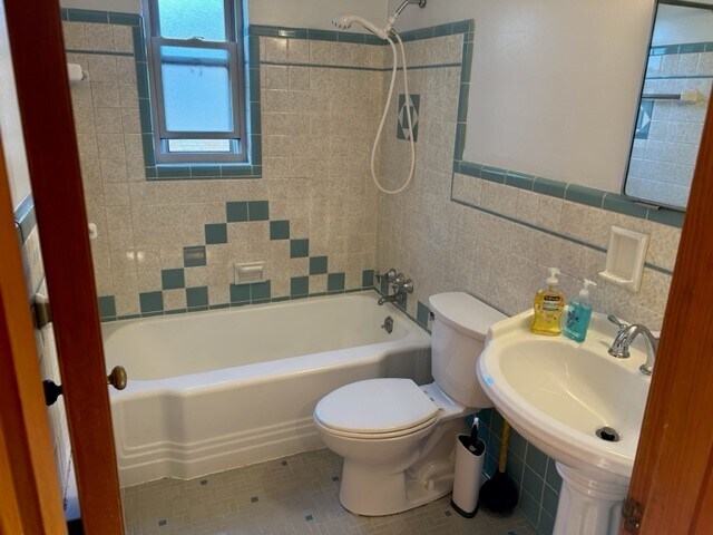 Bathroom Pic 1 - 223 Electric Ave