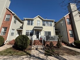 Building Photo - 334 Bowler Ct