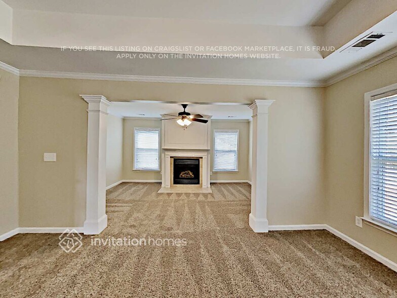 Building Photo - 872 Preserve Park Dr