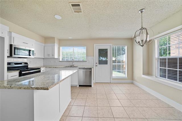 Building Photo - 2935 Chanute Dr