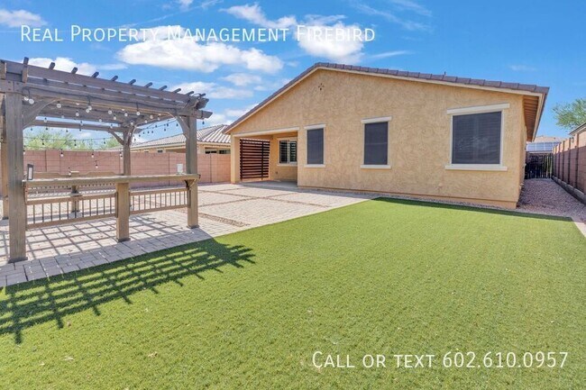 Building Photo - 30817 N 25th Dr