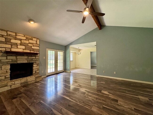 Building Photo - 2112 Surrender Ave