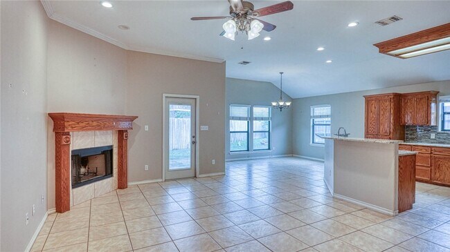 Building Photo - 2542 Windrose Dr