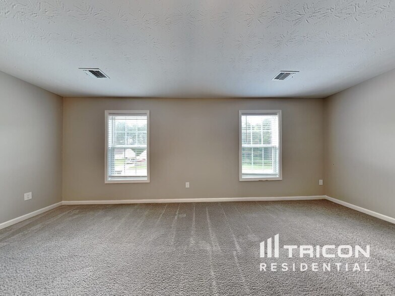 Building Photo - 1206 Oakland Dr
