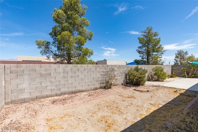 Building Photo - 2510 Roaring Lion Ave