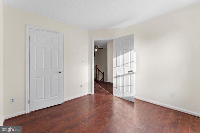 Building Photo - 2126 Commissary Cir
