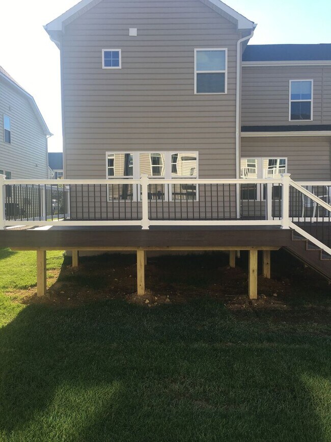 Building Photo - Stunning Luxury Twin Single-Family in Prestigious Atwater – 4BR, 3.5BA | Finished Basement with F...