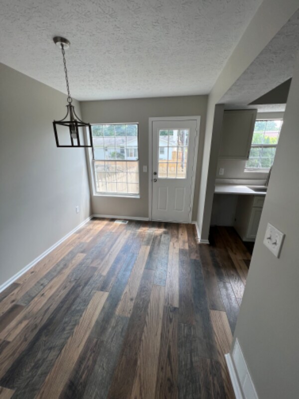 Building Photo - 5088 Dalmeny Ct