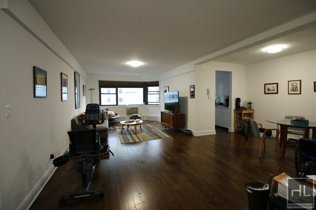 Primary Photo - EAST 69 STREET