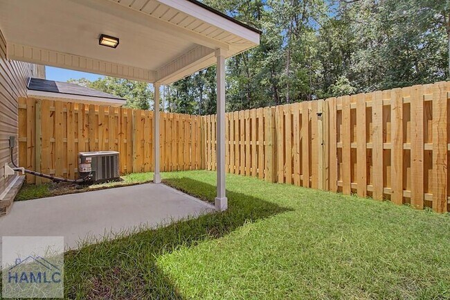 Building Photo - 20-B1 Frasier Ln SW