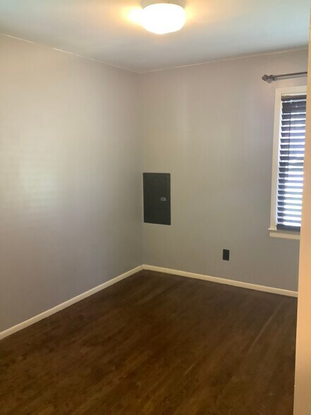Bedroom #2 - 6 Redwood Rd