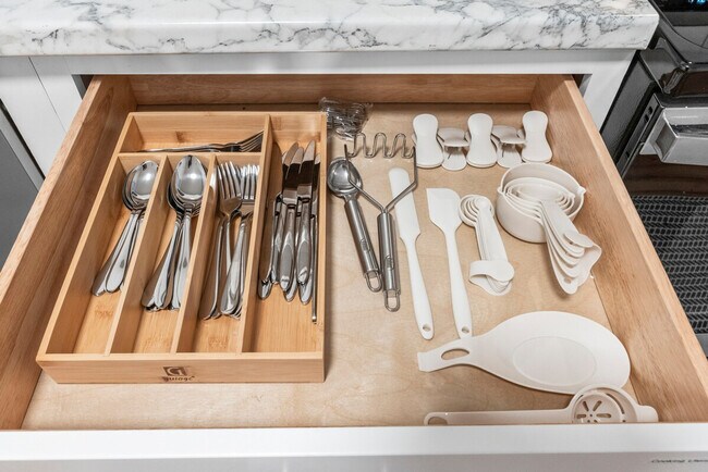 Building Photo - 3101 Old Rte 66