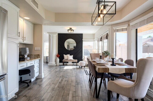 Building Photo - 3207 E Wescott Dr