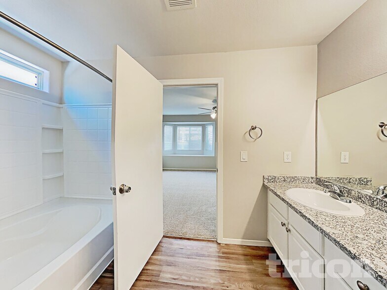 Building Photo - 8142 Dancing Ave