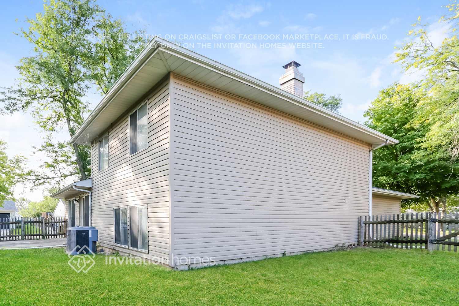 Building Photo - 953 Surrey Ct