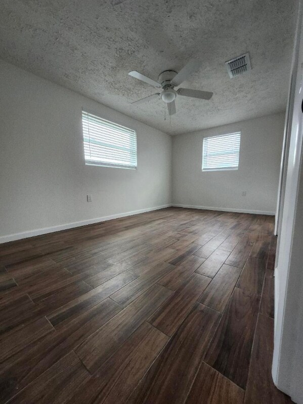 Building Photo - 17 S Columbus St