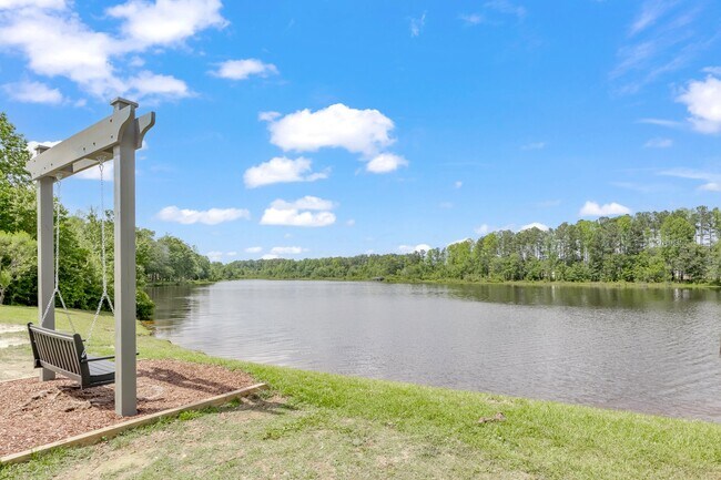 Building Photo - 747 Catherine Lake Ct