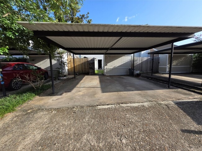 Building Photo - 7942 Grow Ln