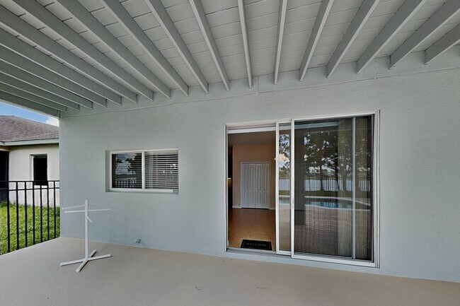 Building Photo - 14614 Cableshire Way