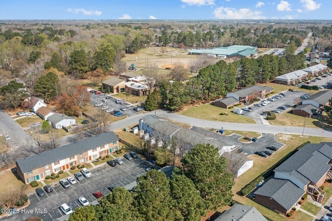 Building Photo - 101 David Dr