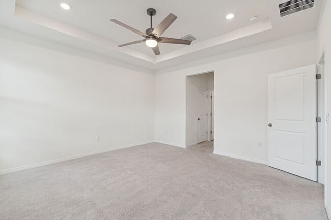 Building Photo - 7139 Steer Blade Dr