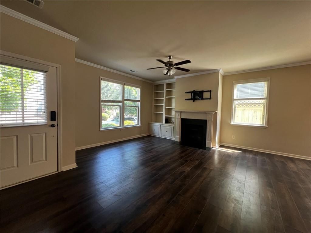 Building Photo - 750 Village Field Ct NW