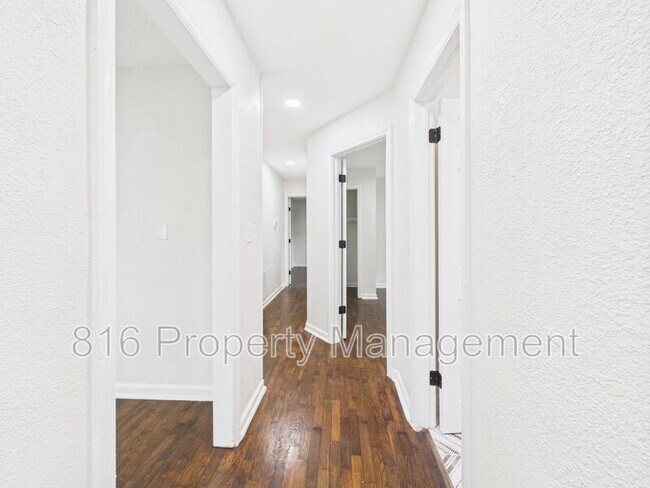 Building Photo - 8404 E 47th Terrace