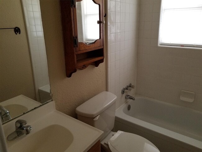 Building Photo - 610 E Water St