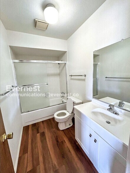 Building Photo - 6659 Gambol Quail Dr E