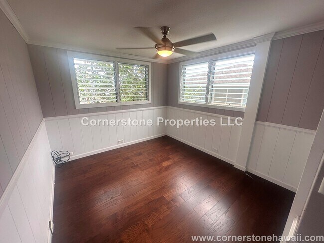 Building Photo - 805 Alewa Dr